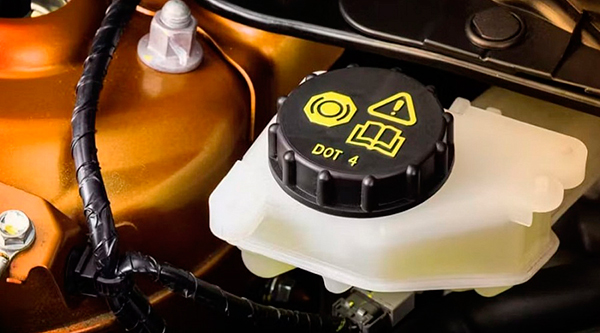 Лампа ABS/ESP загорелась: частые причины, датчики скорости, блоки и что можно проверить самому