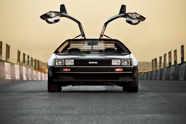 DeLorean DMC-12