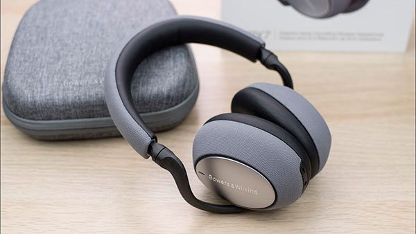 Bowers & Wilkins PX7