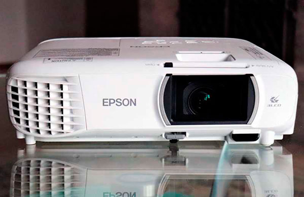 Epson EH-TW750