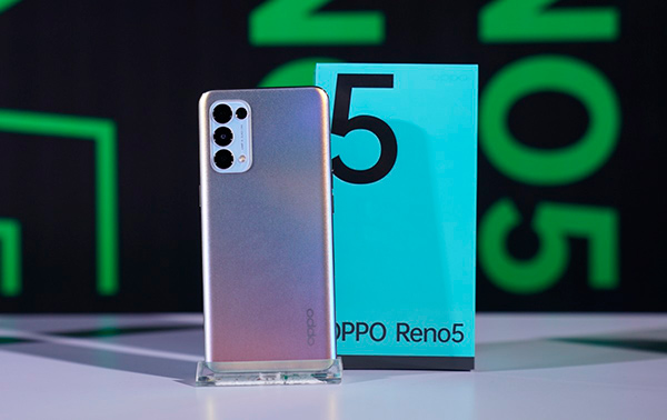 OPPO Reno 5