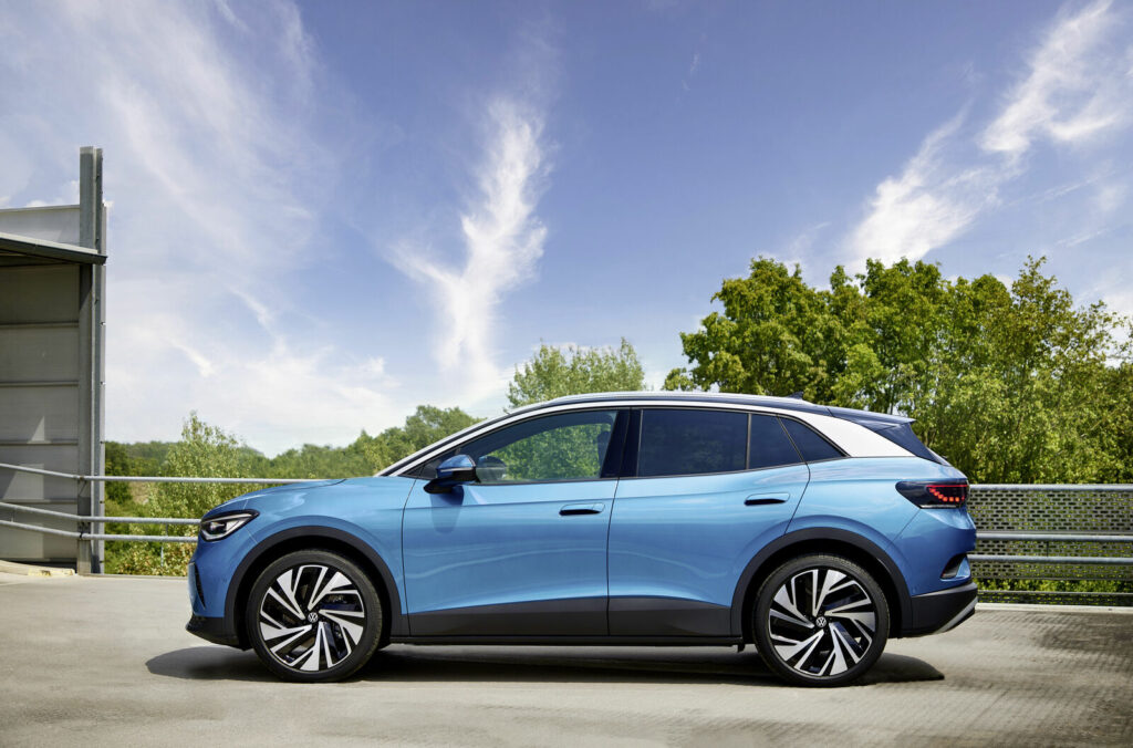 Гибрид, PHEV или EV: какой тип выбрать в 2025 году?