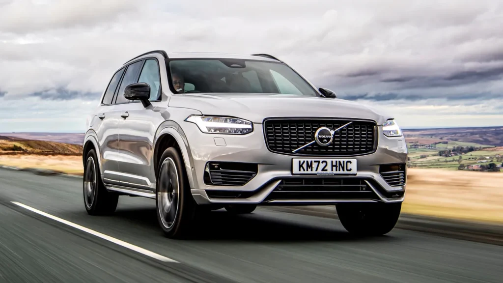 Сравнение моделей автоподписки: СберАвтоподписка, Anytime, Volvo Drive и др. — плюсы и минусы