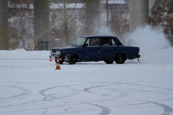 Зимняя школа экстремального вождения: полный гид по выбору, программе и подготовке
